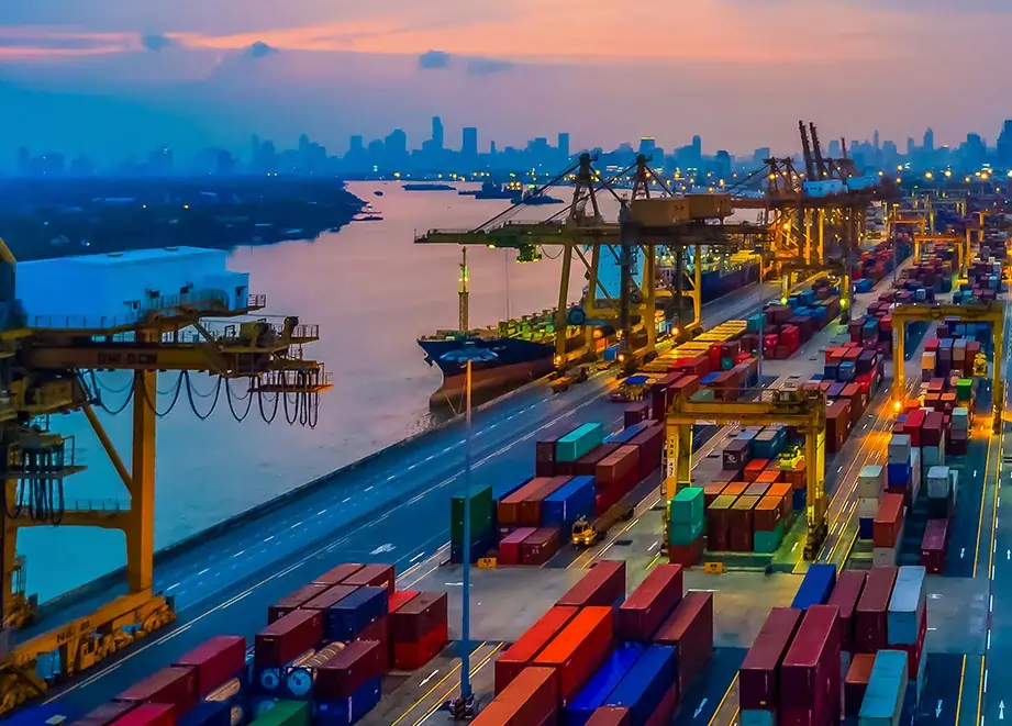 End-to-end IT Transformation for a Leading North American Logistics Provider